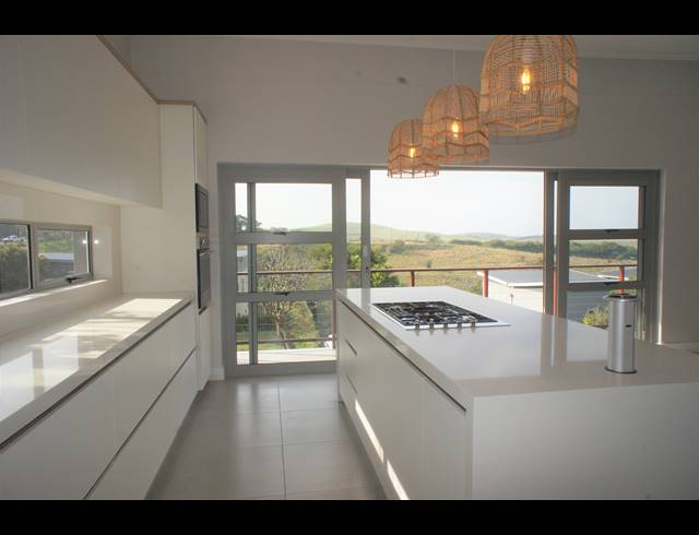 4 BEDROOM HOUSE FOR SALE IN PALM LAKES ESTATE